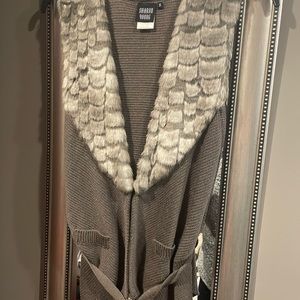Sharon Young Faux Fur Collar Sweater Vest
